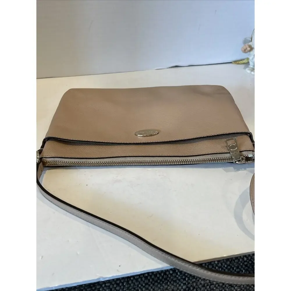 Coach F52881 Crossgrain Leather East West Pop Crossbody Bag beige Excellent